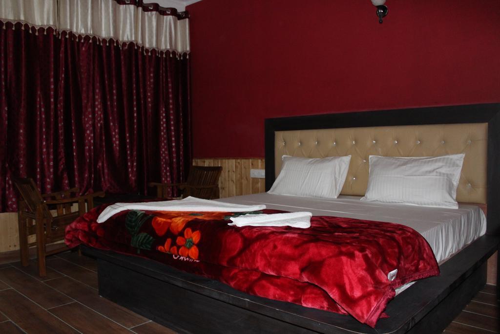 Mamta Guest House Манали Экстерьер фото