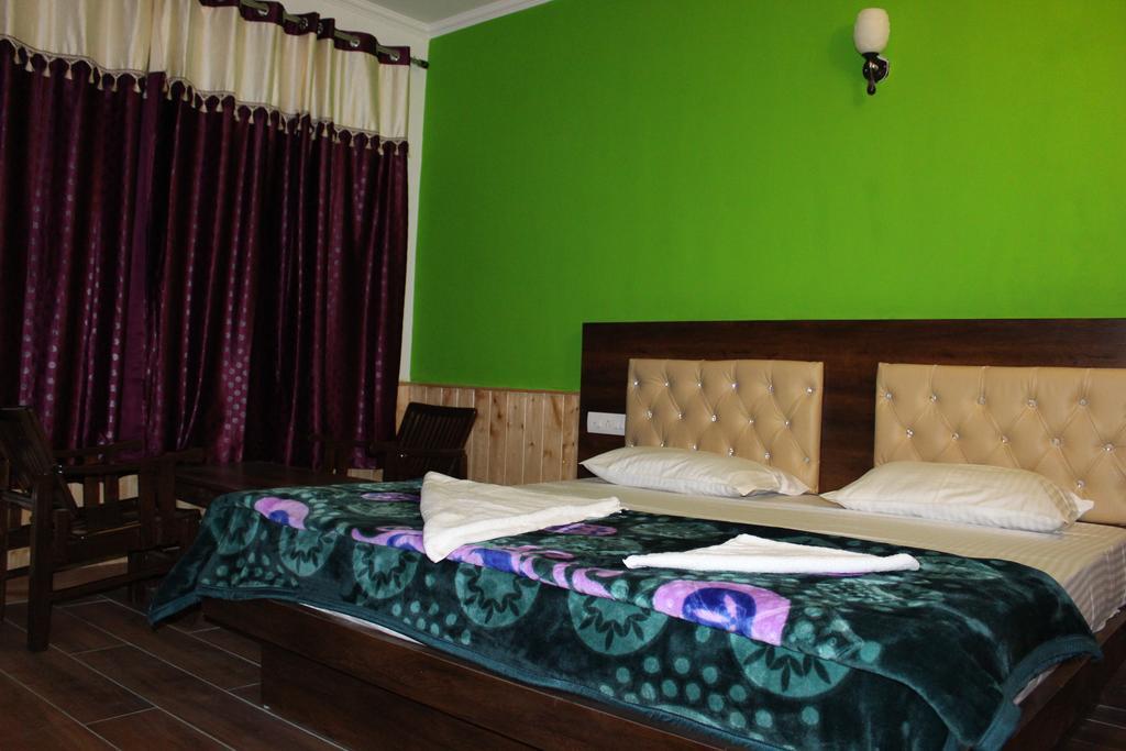 Mamta Guest House Манали Экстерьер фото